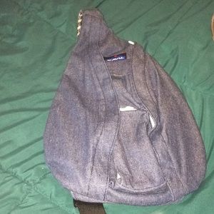 Kavu cross body rope bag